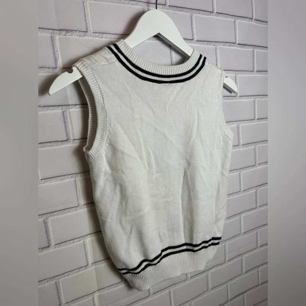 Gymboree Boys Cable Knit Sweater Vest Size 8 - White